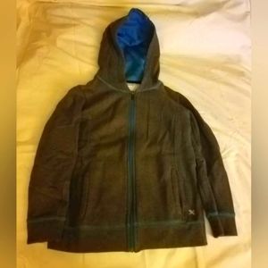 Boys Xersion Gray Sweater Size 5-7